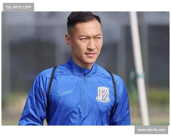 沪媒：吴曦与浙江队对抗膝盖受伤 踢海牛或无缘出场