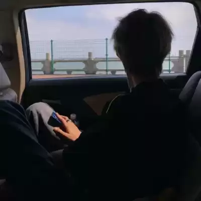 雍恨云